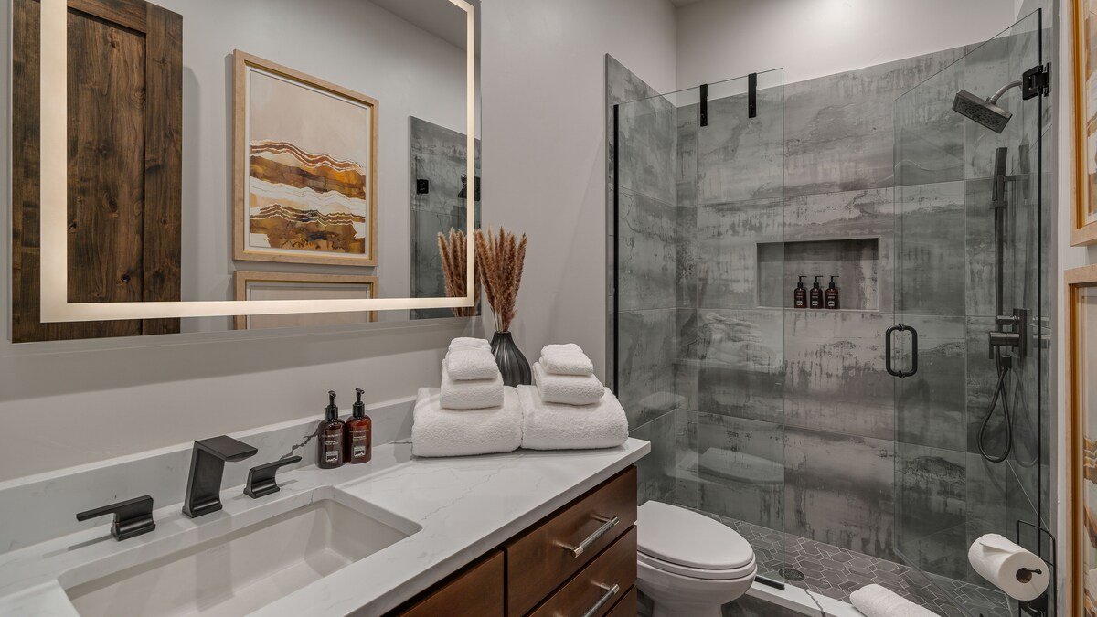 In the Trees | Trailblazer Lodge gallery image 2