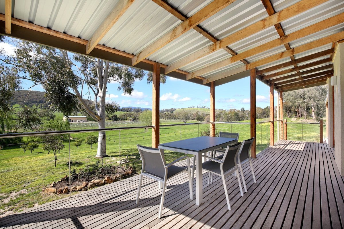 White Gum Unit, Belaradah, Stefani Estate Vineyard gallery image 2