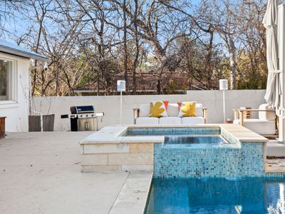 Zilker Hideaway |Pool, Hot Tub &Games | 3 Miles DT
