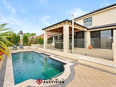 Seaside Luxury Escape 5×3 w Pool