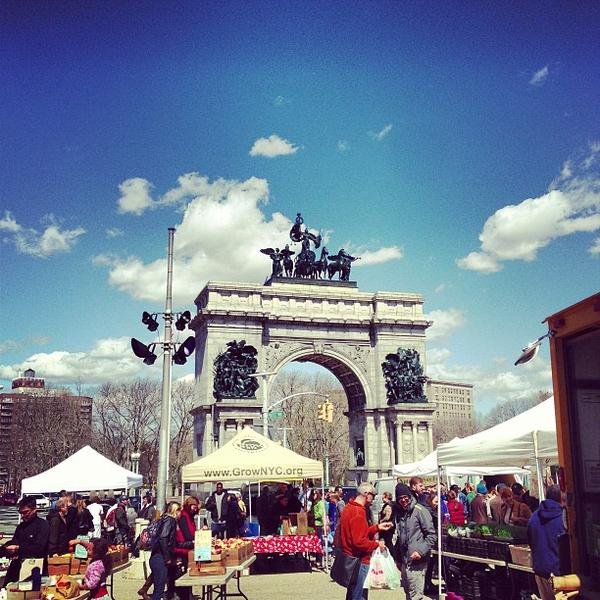 Sunny Duplex in Brooklyn’s Best Area gallery image 2