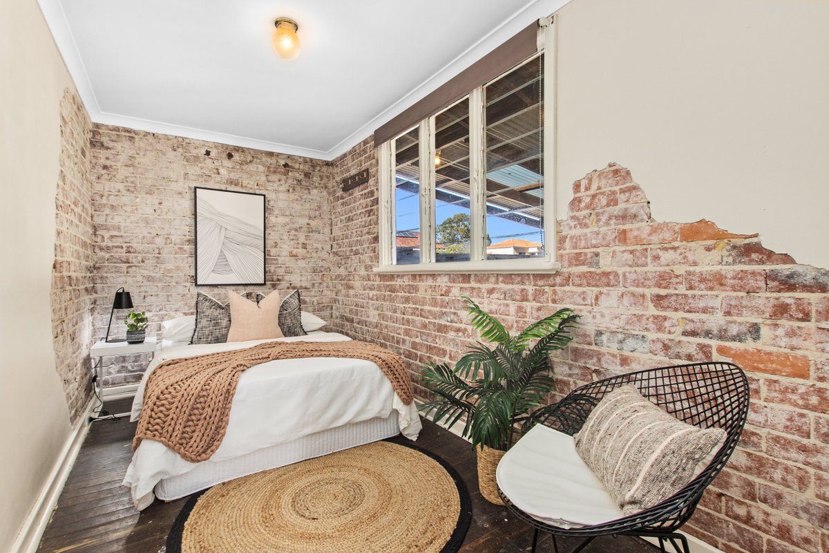 Charming, Convenient, Central!