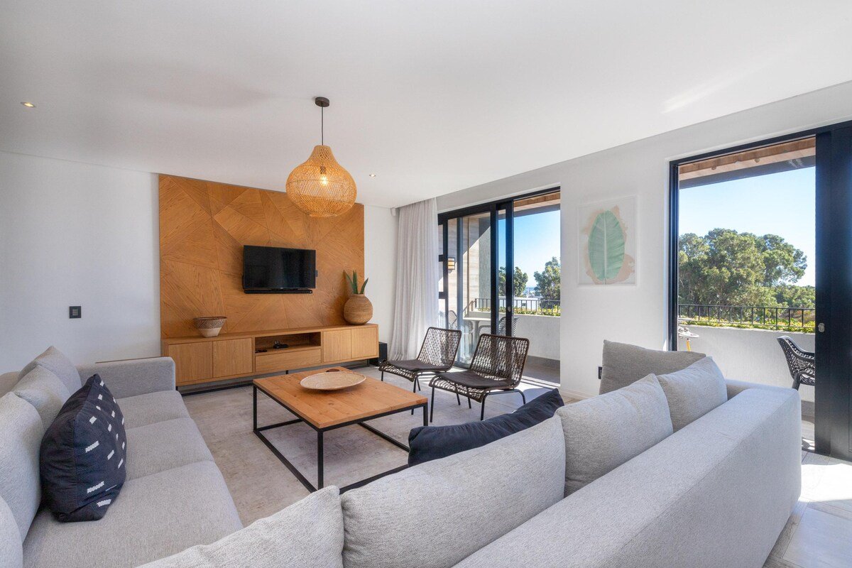 Penthouse Paradise gallery image 3