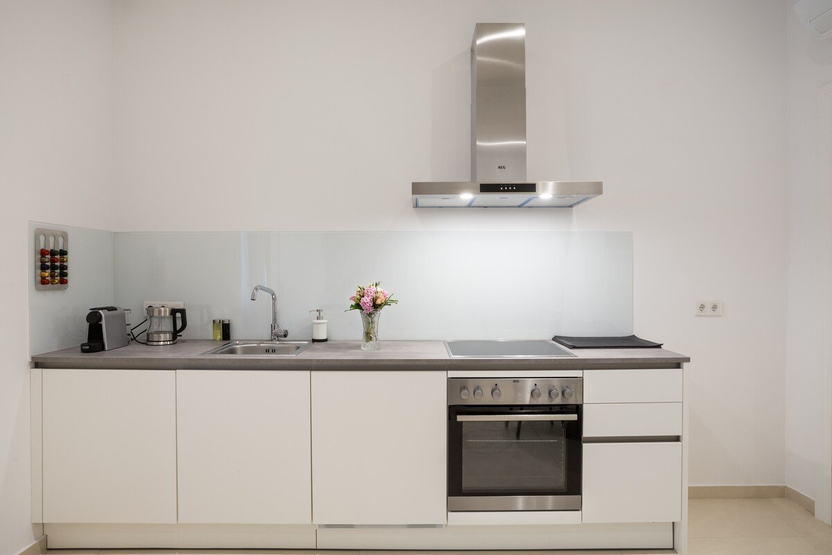 Modern Naschmarkt apartment for 6 people gallery image 5