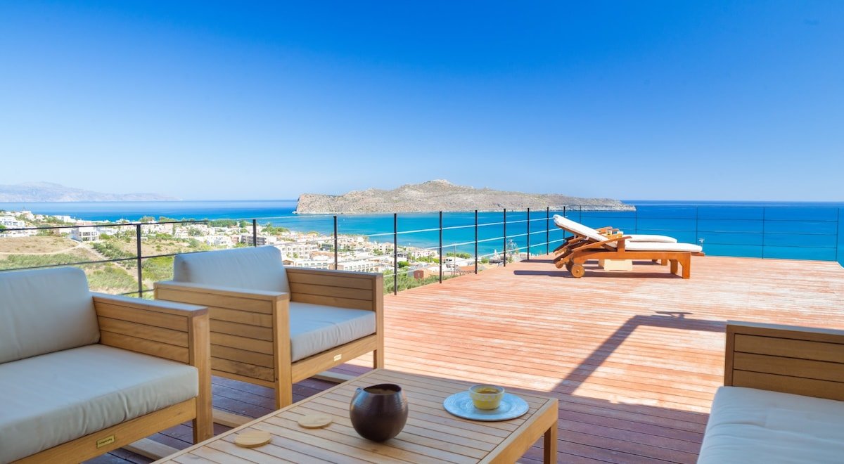 Lux Villa ★Heated pool ★ 500mt to Stalos beach gallery image 3