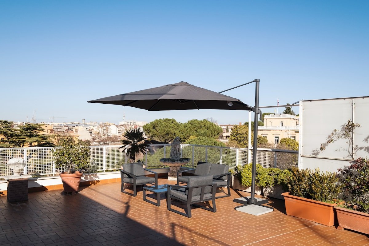 [Colosseum] Spacious penthouse with private gym gallery image 4