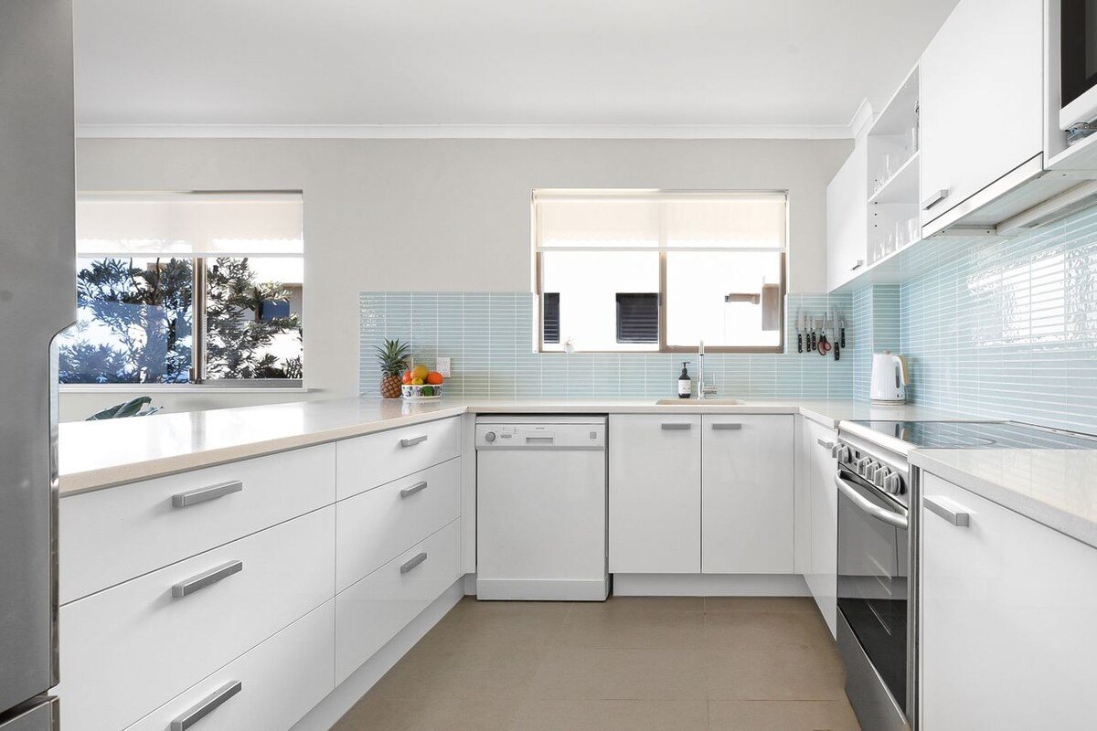 3 Kayannee, 5 Tingira Cres gallery image 5