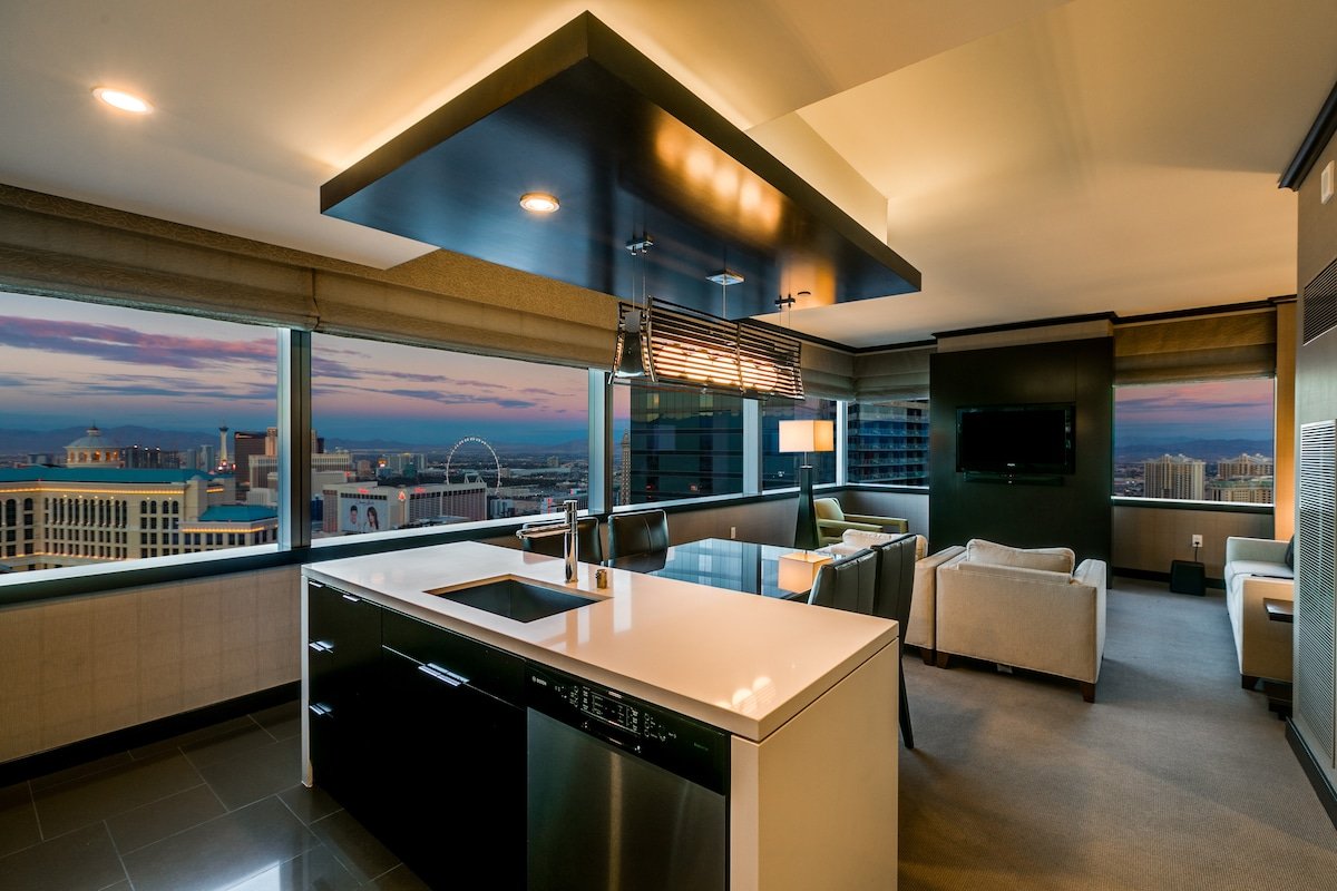 Vdara Best Cnr Penthouse Iconic Bellagio Ftn View! gallery image 2