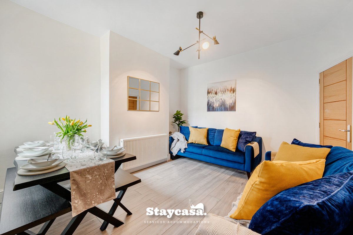 Urban Oasis Spacious 4-Bedroom Home in Manchester