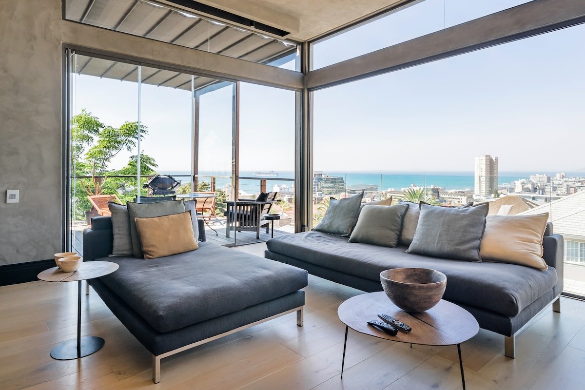 Gaze Across the Atlantic from a Glass-Walled Haven gallery image 3