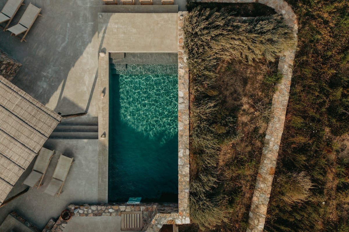 Infinity Villa, luxury house with stunning view gallery image 4