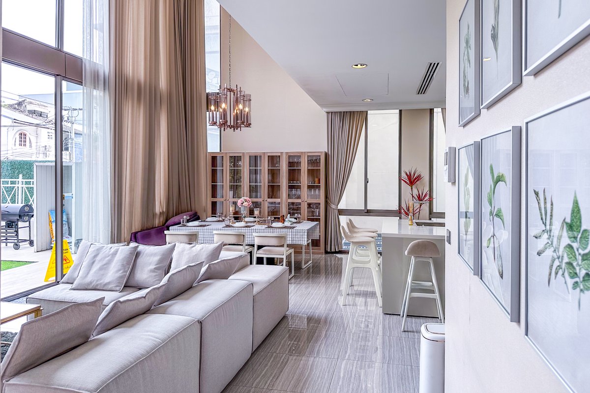 Lavish Pool Club Villa in Thonglor Core ｜600m BTS