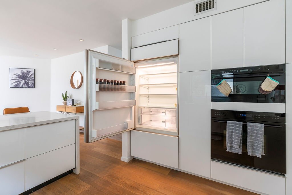 Celebrity Hideout Hollywood Hills Home HotTub+Gym gallery image 5