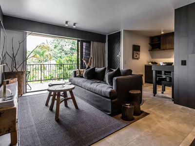 The Laguna Lodge – relax in style in Noosa.