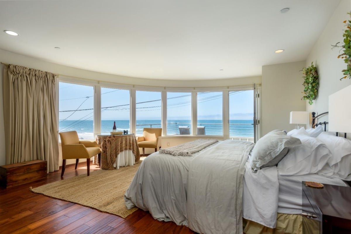 Wave House Coastal Retreat – Amazing Ocean Views gallery image 3