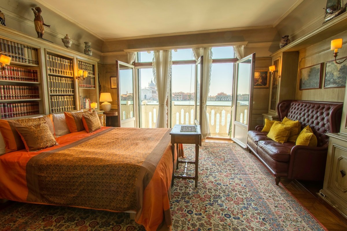 Zattere luxury large apart with fabulous views gallery image 3