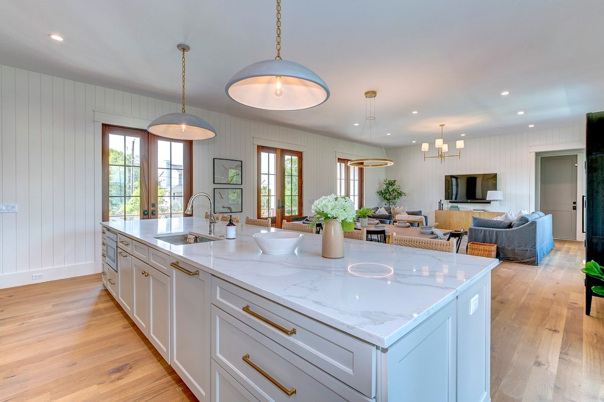 Saint Somehwhere gallery image 5