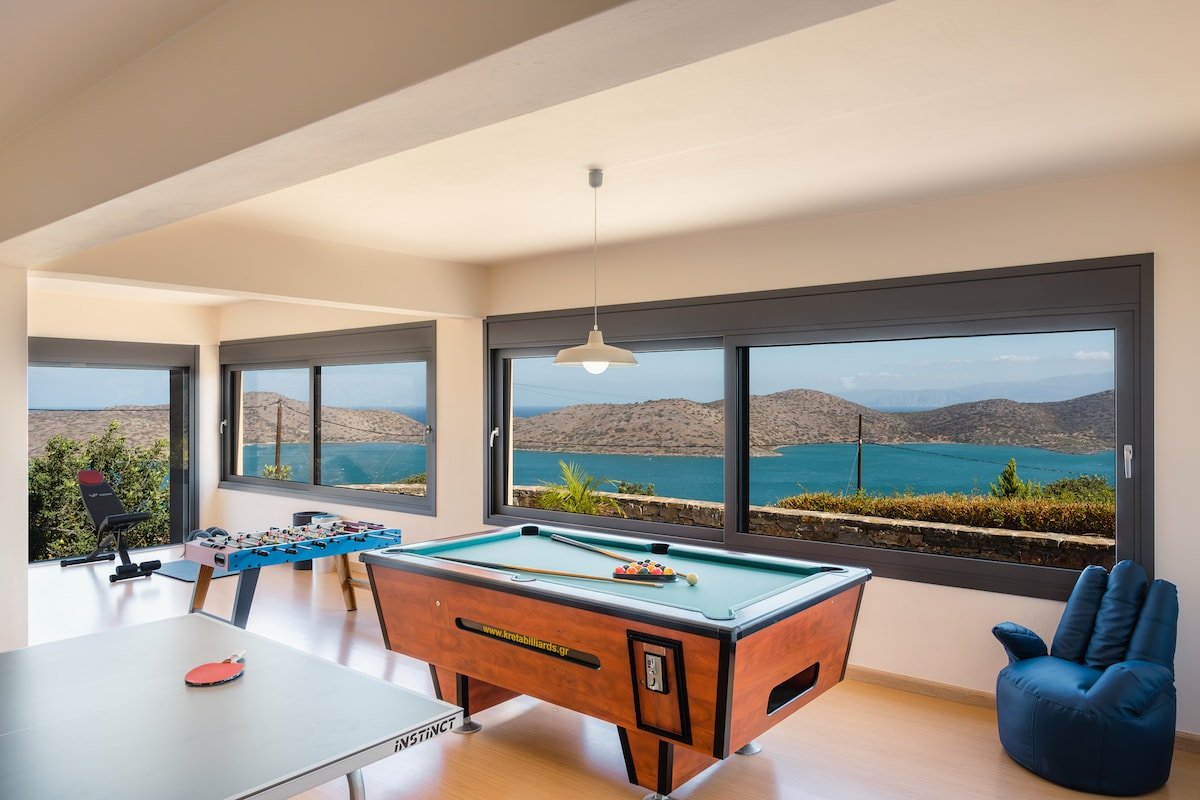 Enjoy Spinalonga Views at 4BR Villa Close to Beach gallery image 4