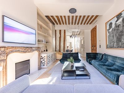 Chic 2-Bedroom Haven