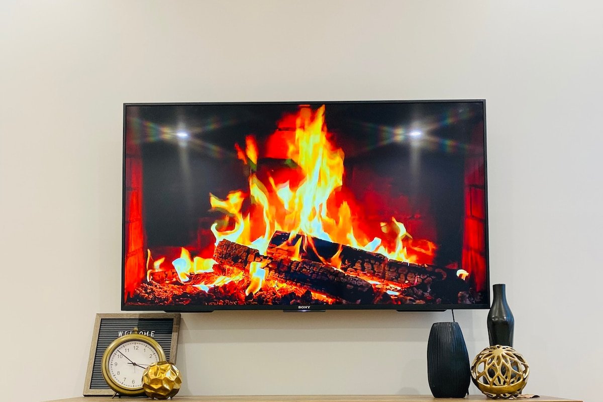 5 mins to Polo Park|Fenced Yard|Free Parking|Wi-Fi gallery image 4