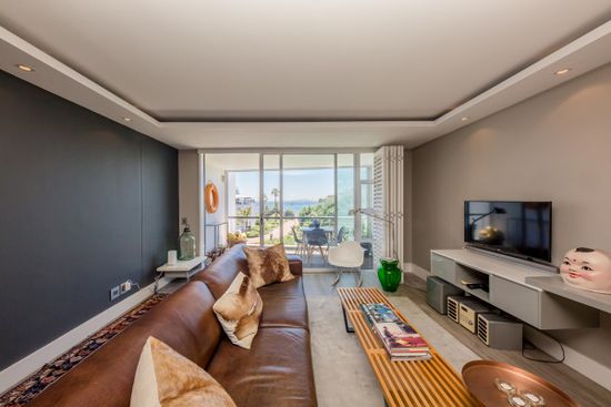 Photo 3 of Anchor Apartment accommodation in Mouille Point, Cape Town with 1 bedrooms and 1 bathrooms