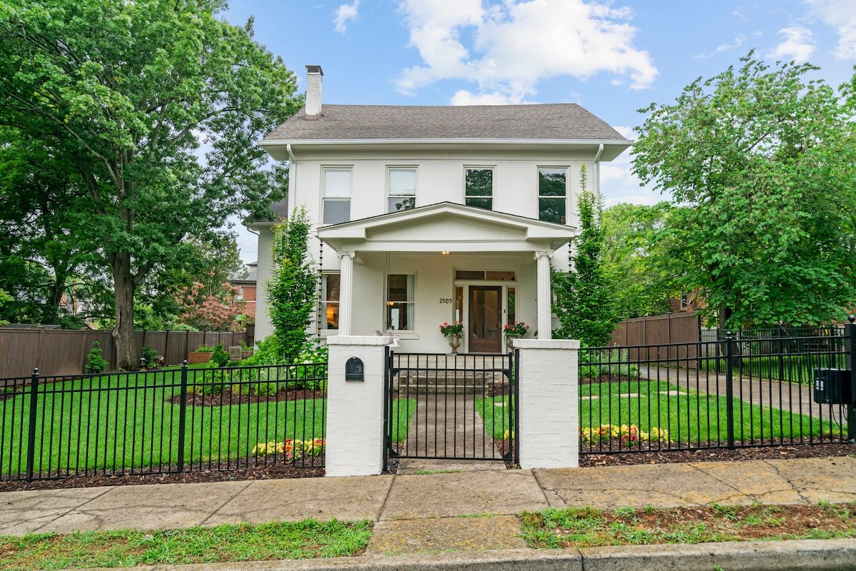 Above Nashville Magnificent I Pool&Spa | 12 South gallery image 4