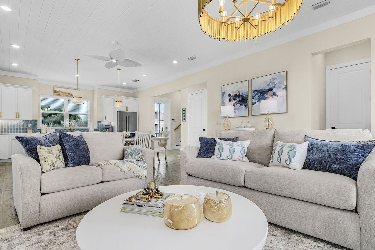 5BR/4.5BA New Build w/ Pool and Beach Views! gallery image 4