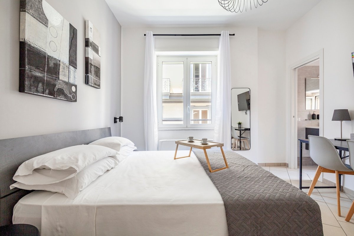 [Maschio Angioino] Appartamento in Centro gallery image 2