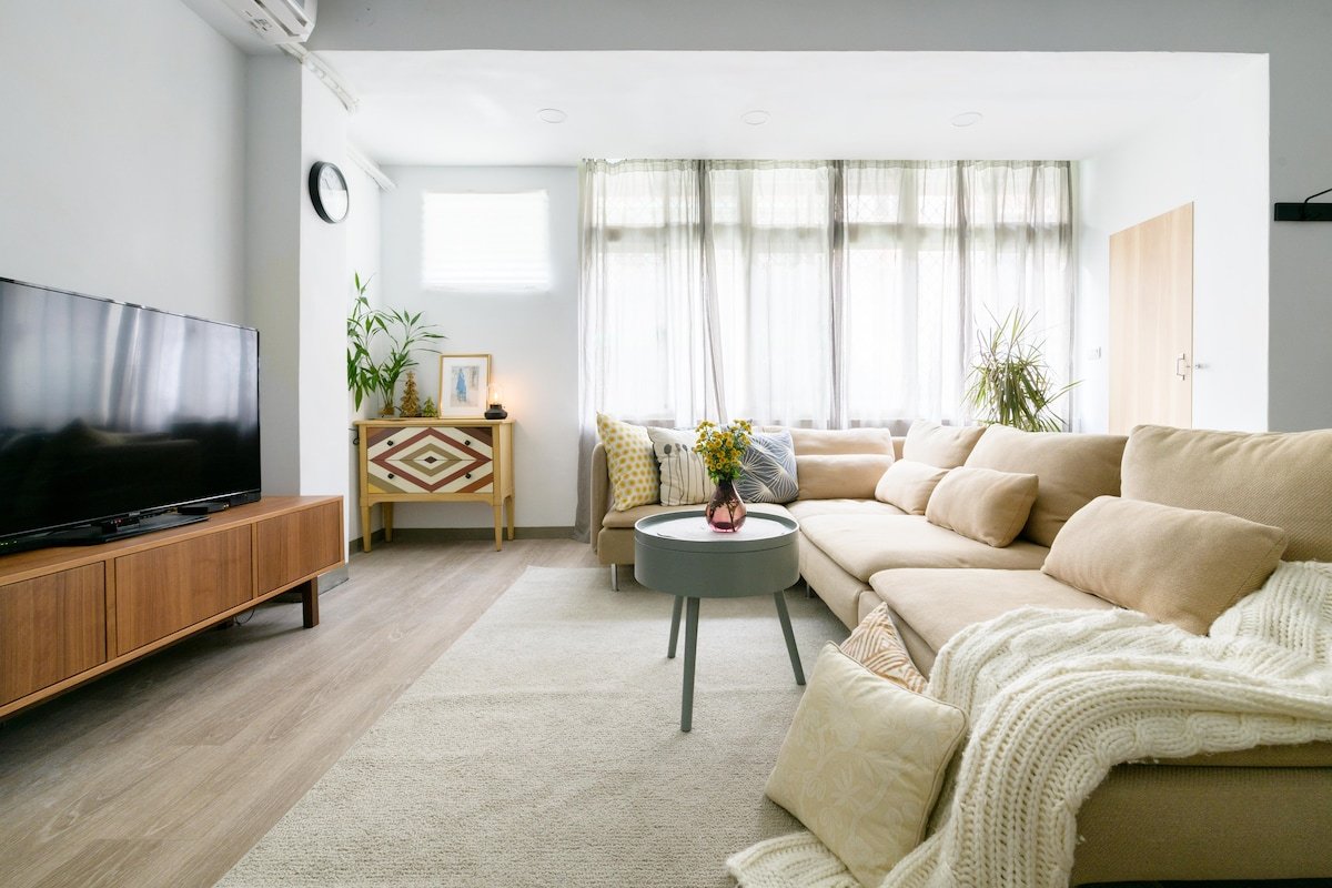 3BRM/2Baths/5 min to MRT/shopping Street/downtown gallery image 2