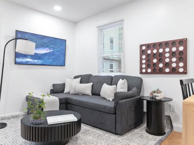 LUX Retreat | Yard Parking Subway | Harvard/MIT/BU