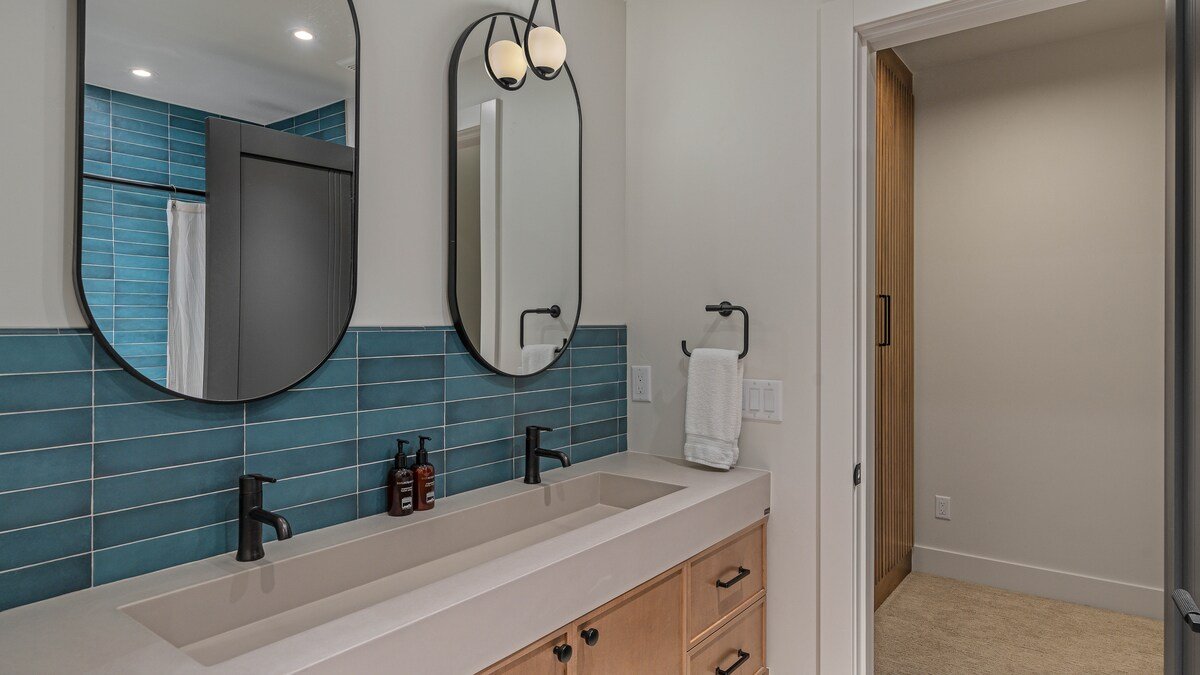 New Home, Modern Luxury | Blue Valley Chalet gallery image 5