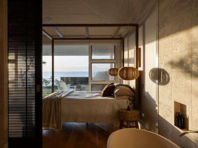 Beachfront luxury holiday home Umi Boomerang Beach