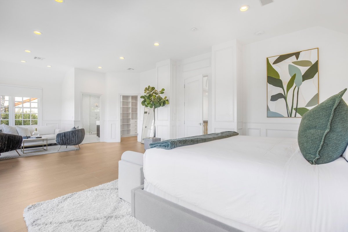 Tranquil Sherman Oaks Oasis with Private Garden gallery image 3