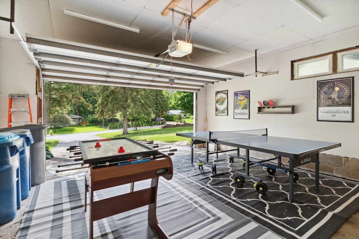 Luxury 1800sq.ft Home – Sleeps 8 gallery image 5