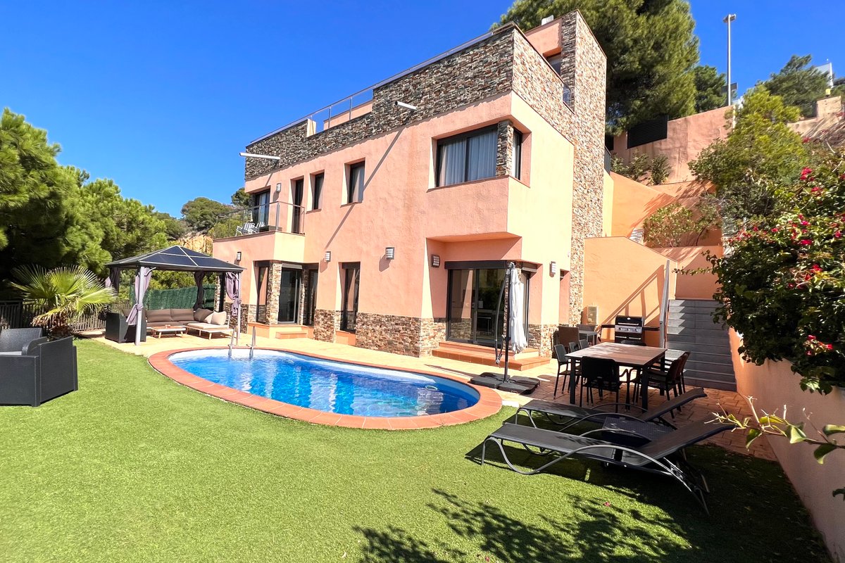 Luxury Villa Marina with stunning sea views