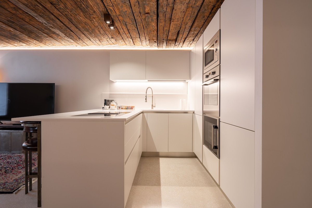 The Church Lodge – Rialto Bridge gallery image 3