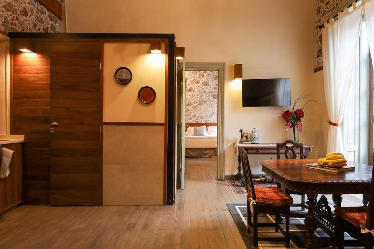 CASA SAUTO Historic 2 BR Apt . Balcony and Rooftop gallery image 5