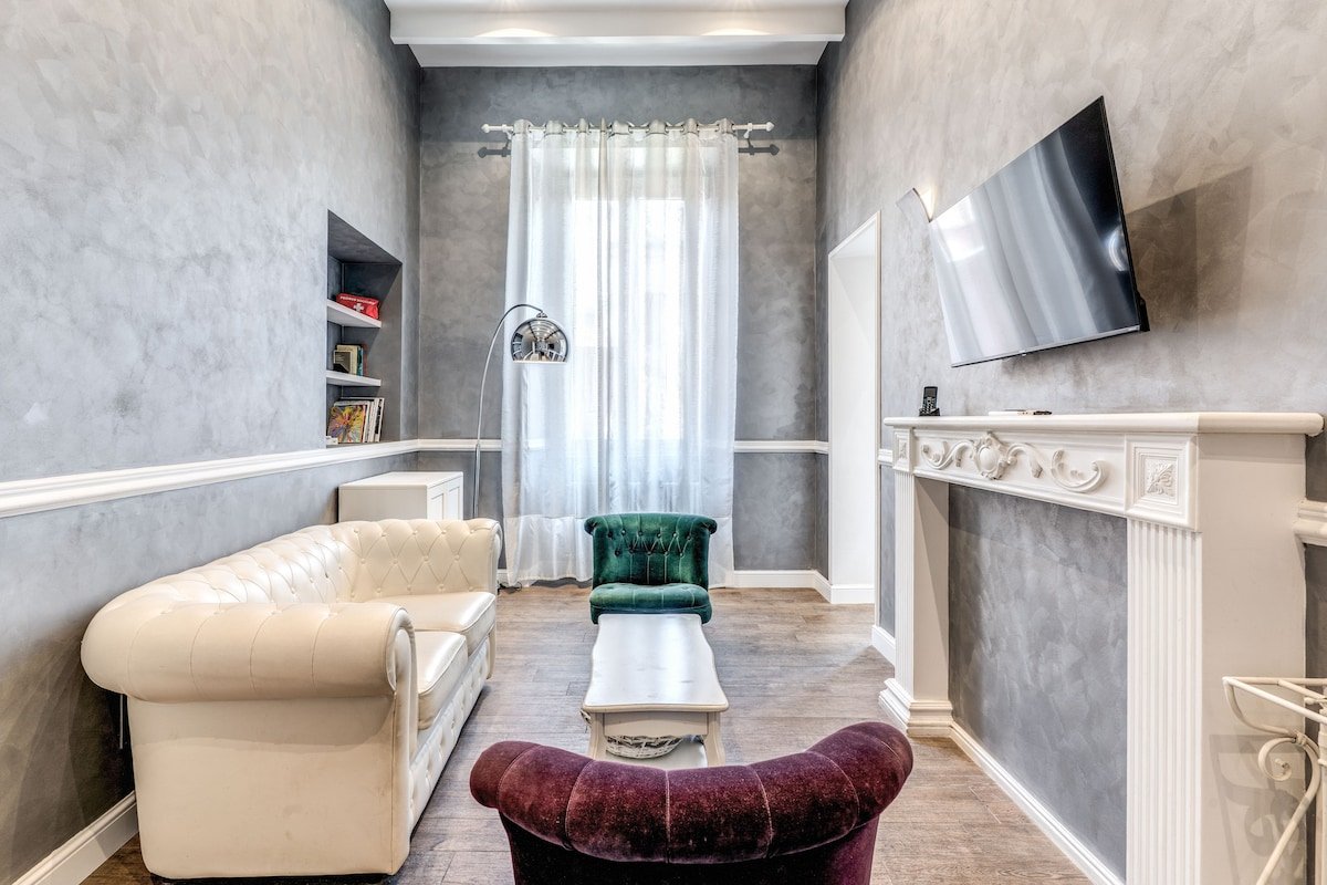 Luxury Apartment Sabina 50 mt from Trevi Fountain gallery image 2