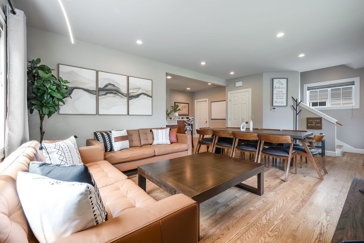 Seattle / Gorgeous 4 BR Home / Free Parking