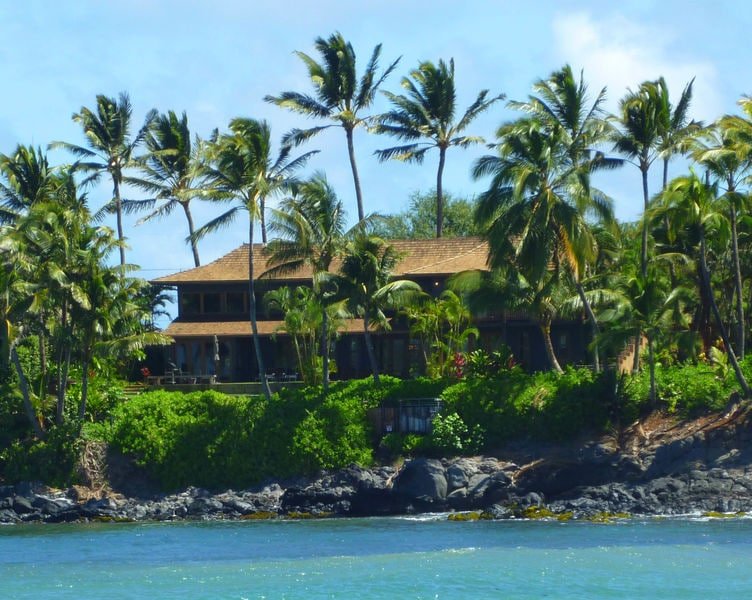 Oceanfront with pool & hot-tub gallery image 3