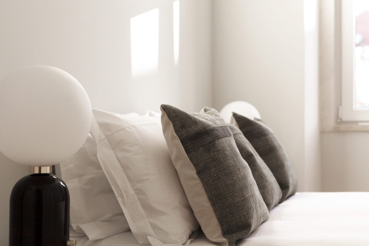 Modern Apartment in Lisbon gallery image 4