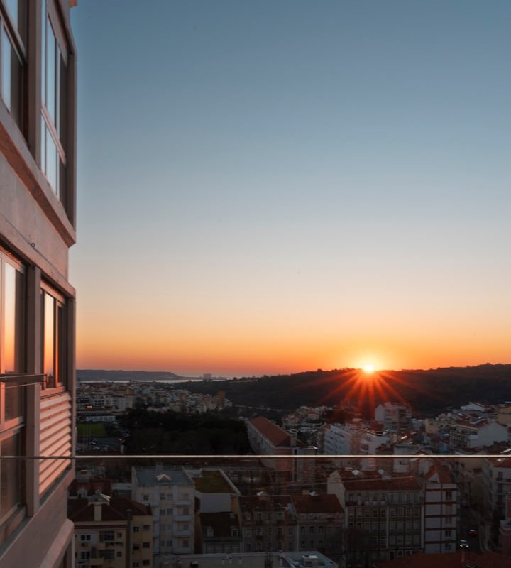 Lux River & City Views & Garage gallery image 4