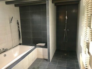 Loft avec piscine à Begles à 2 minutes de Bordeaux gallery image 5