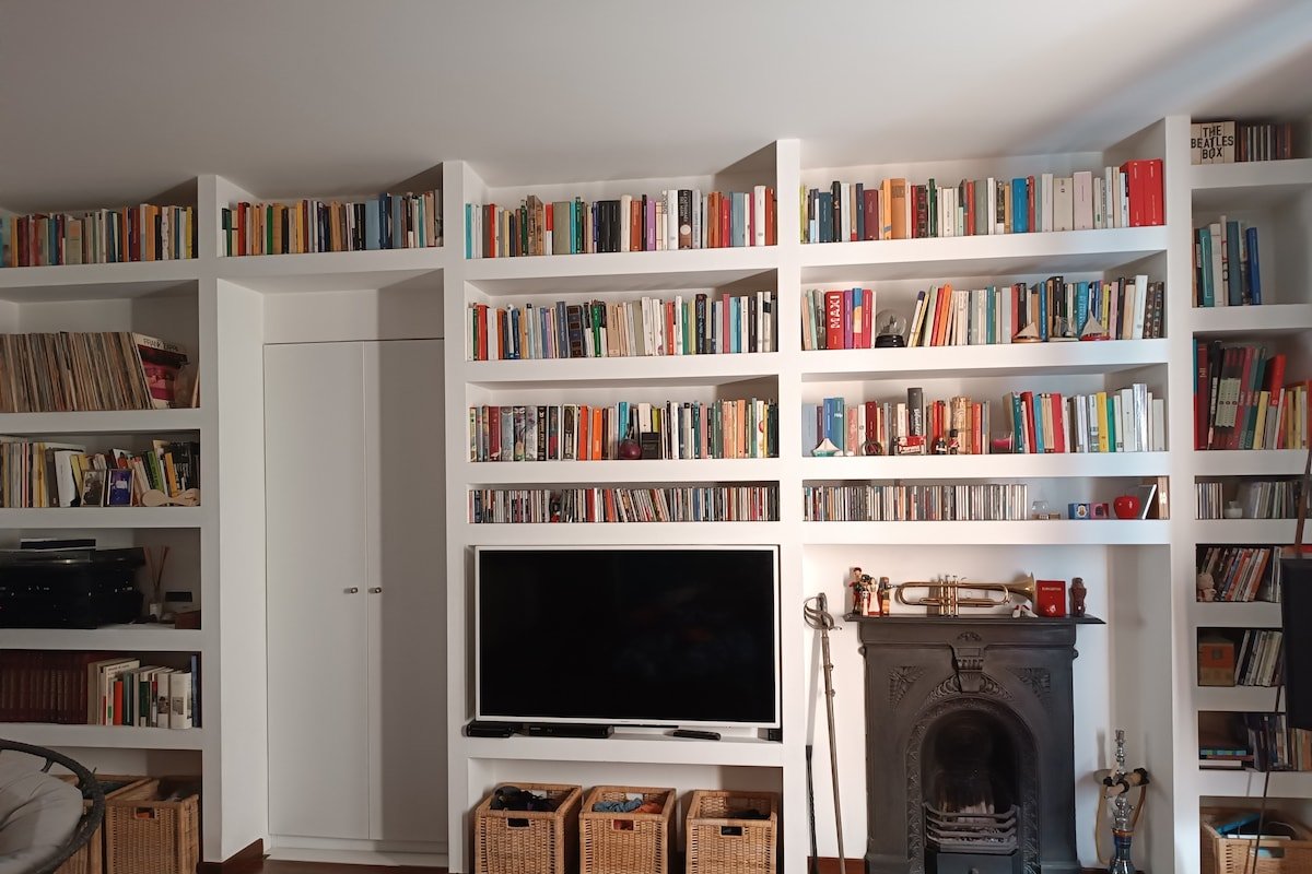 Casa e terrazzo verde in centro gallery image 3