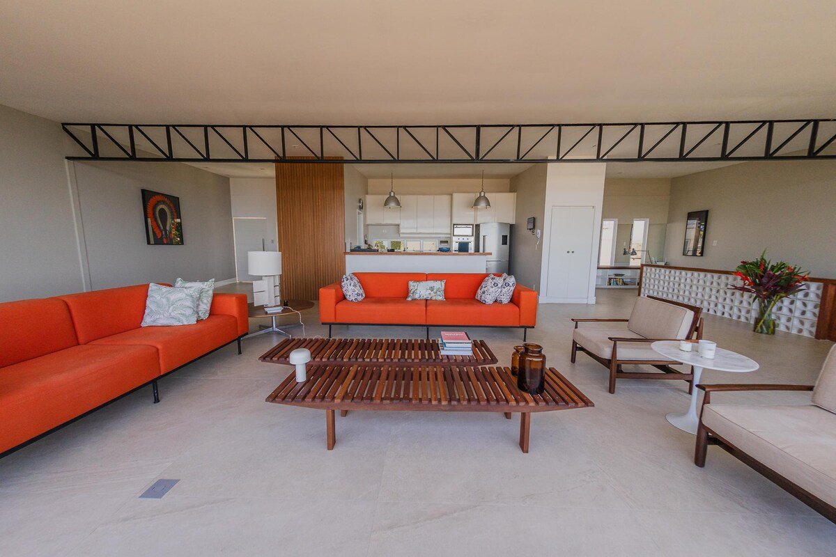 Incredible House w/ Pool and Breathtaking Views gallery image 4