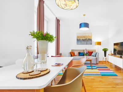 Chic Three Bedroom Old Town Apartment with terrace