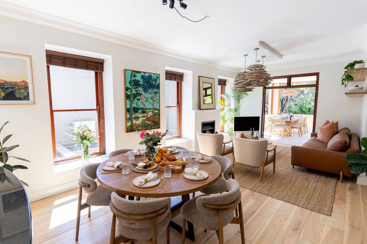 Villa with stunning views gallery image 5