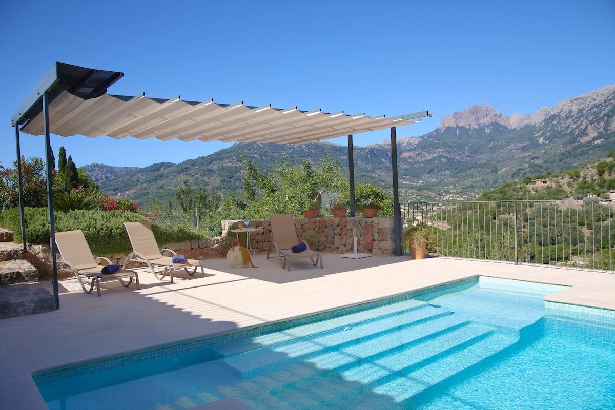 3 bedroom villa in Soller, large pool & garden gallery image 3