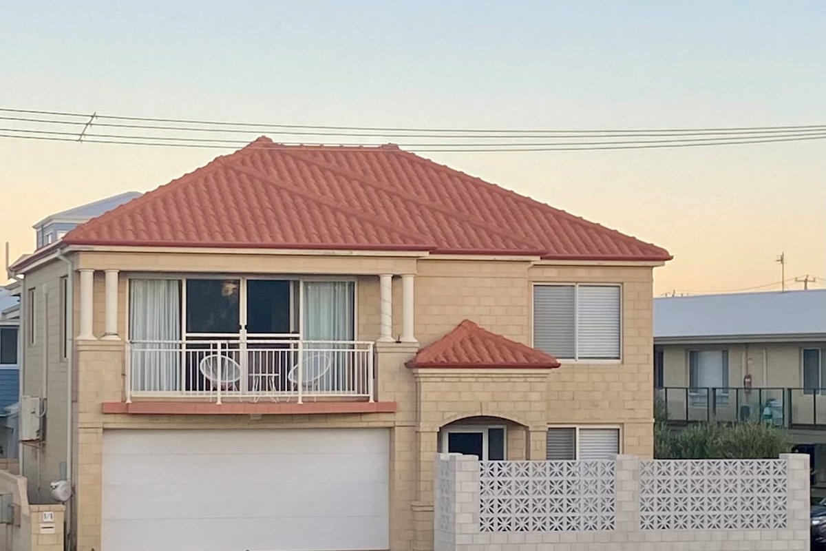 Bunbury beachfront townhouse, 500m to the CBD. gallery image 4