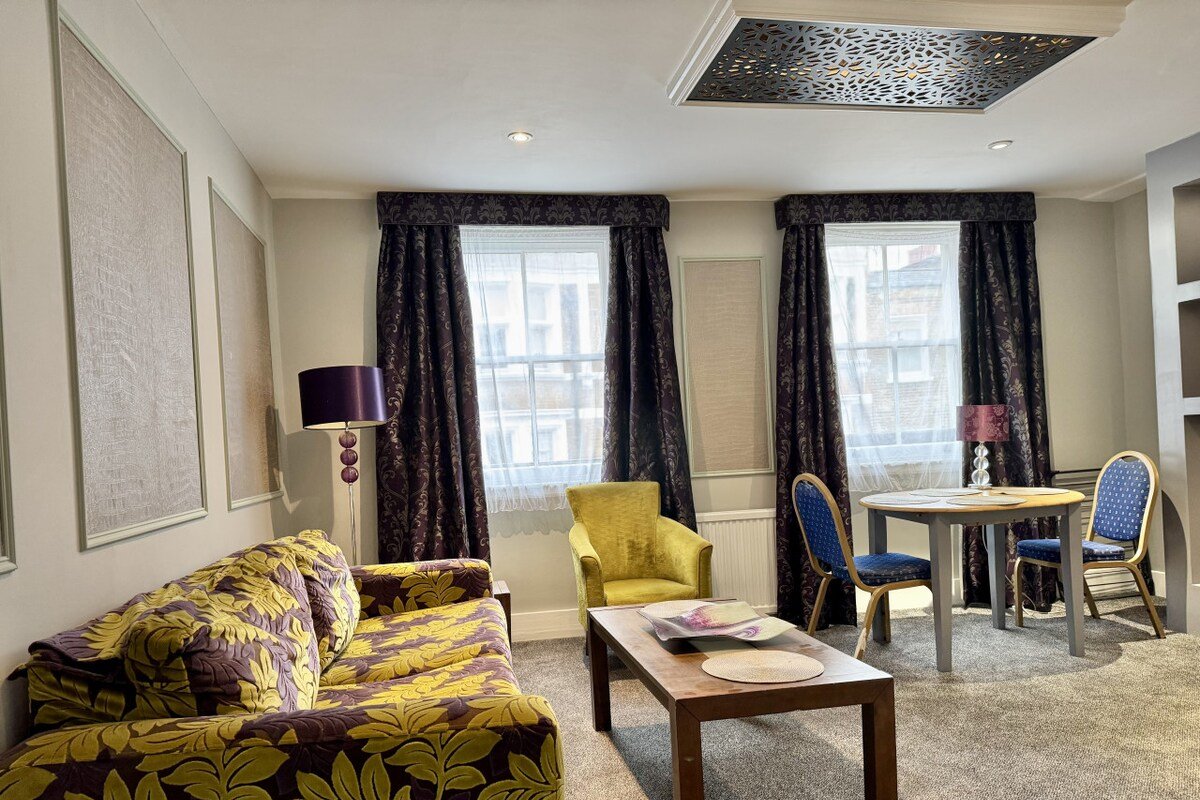 3 Bed/3.5 Bath Brand New Duplex, AC, Marylebone gallery image 5